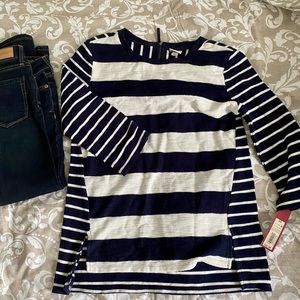 Sweater/Blouse